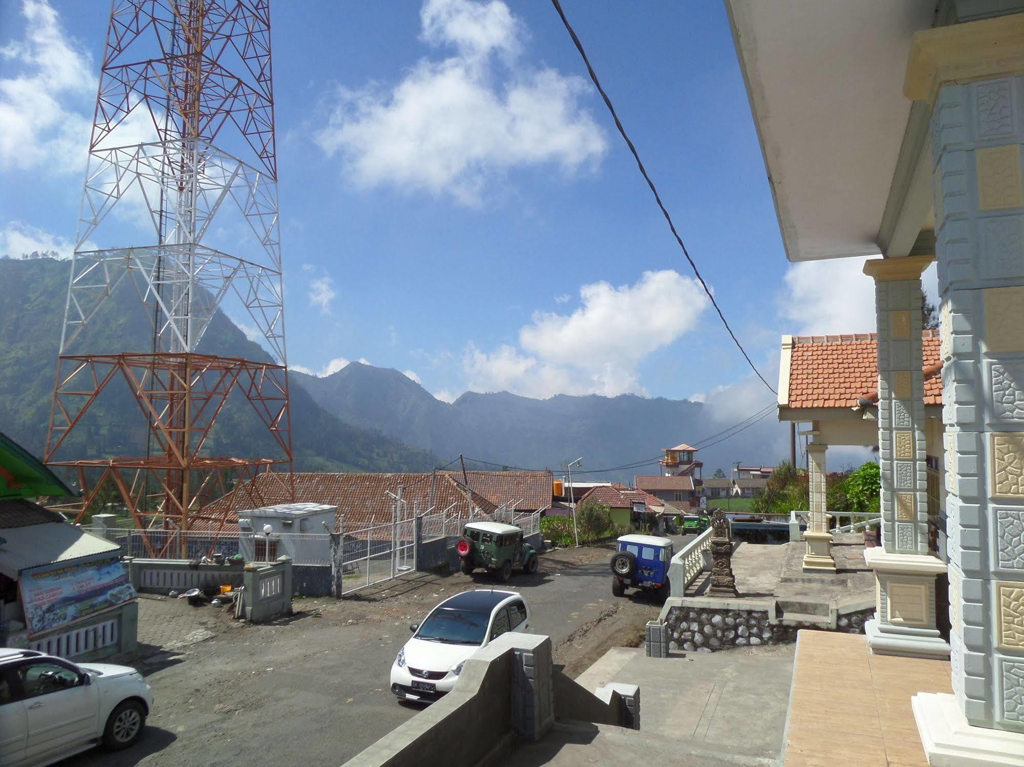 Yog Bromo Homestay Ngadisari Exterior photo